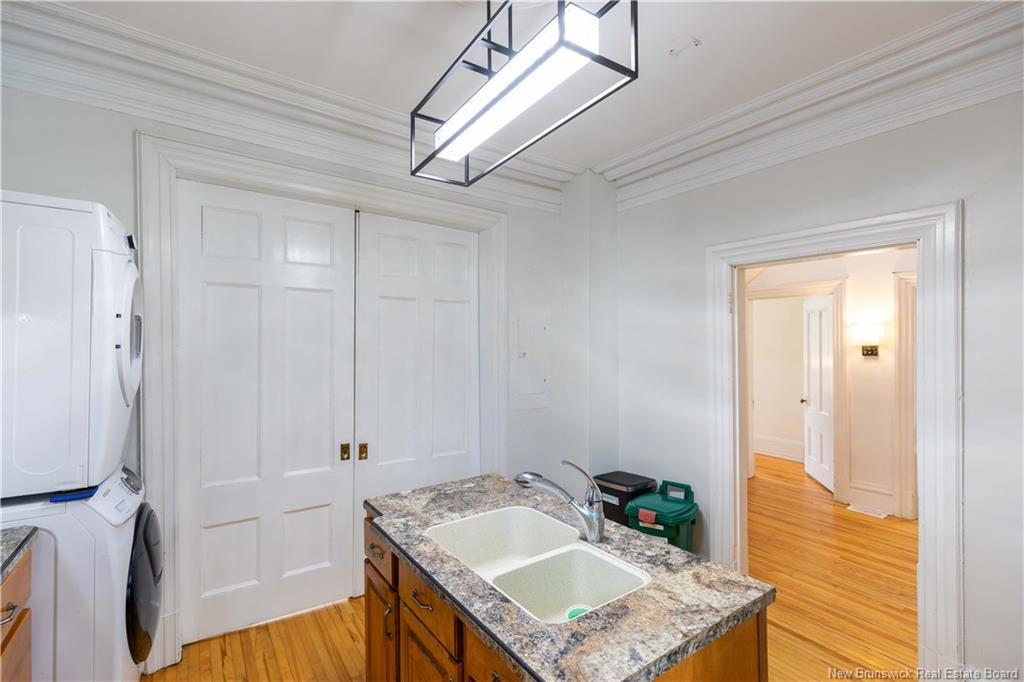 107 Orange St, Saint John, NB - Indoor Photo Showing Laundry Room