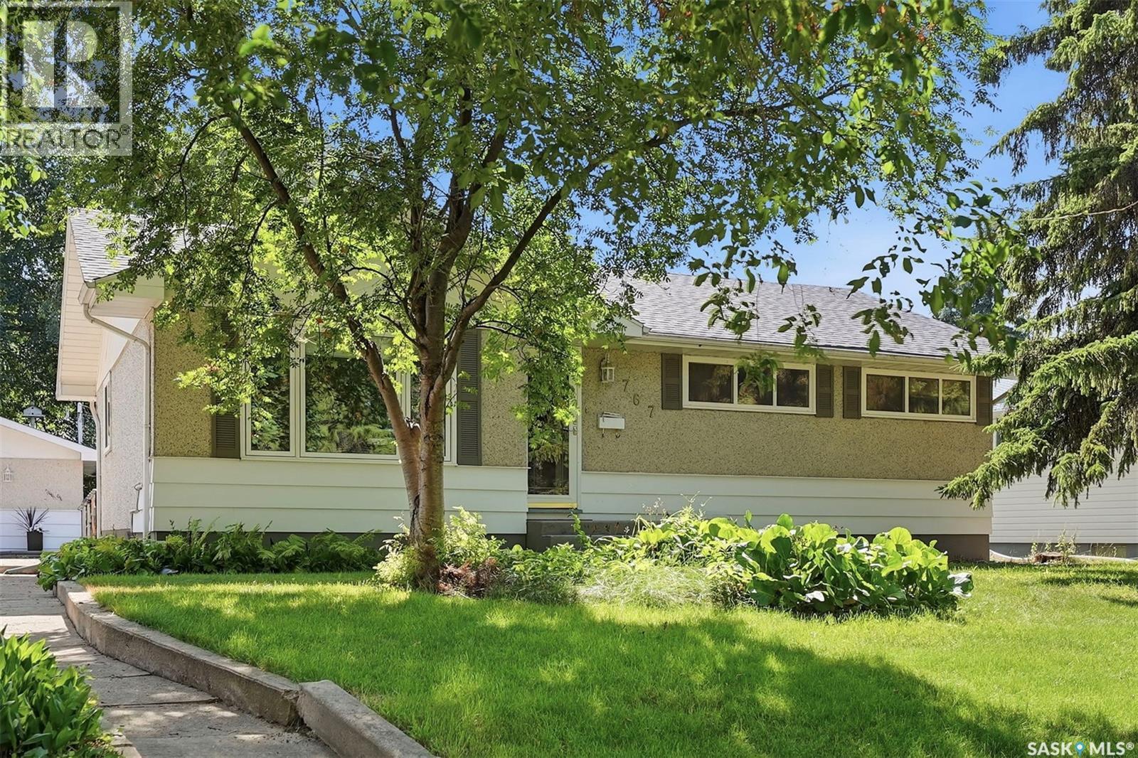 767 22Nd Street E, Prince Albert, SK - Outdoor