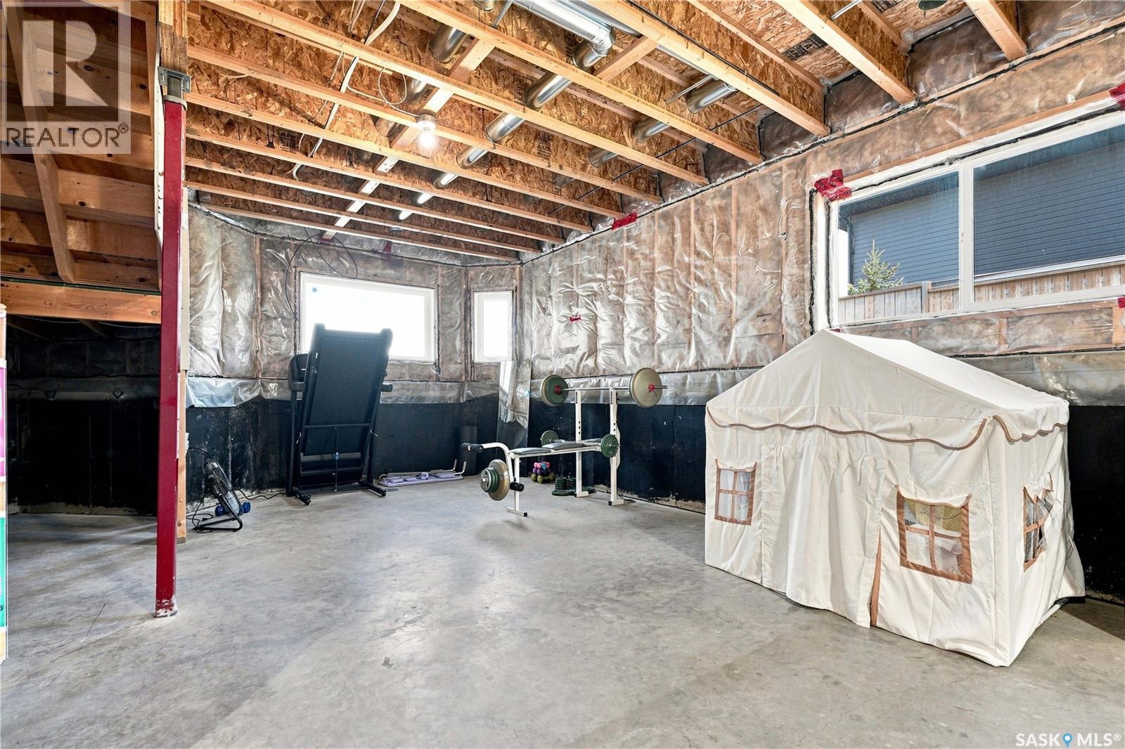 104 Mcdonald Street, Aberdeen, SK - Indoor