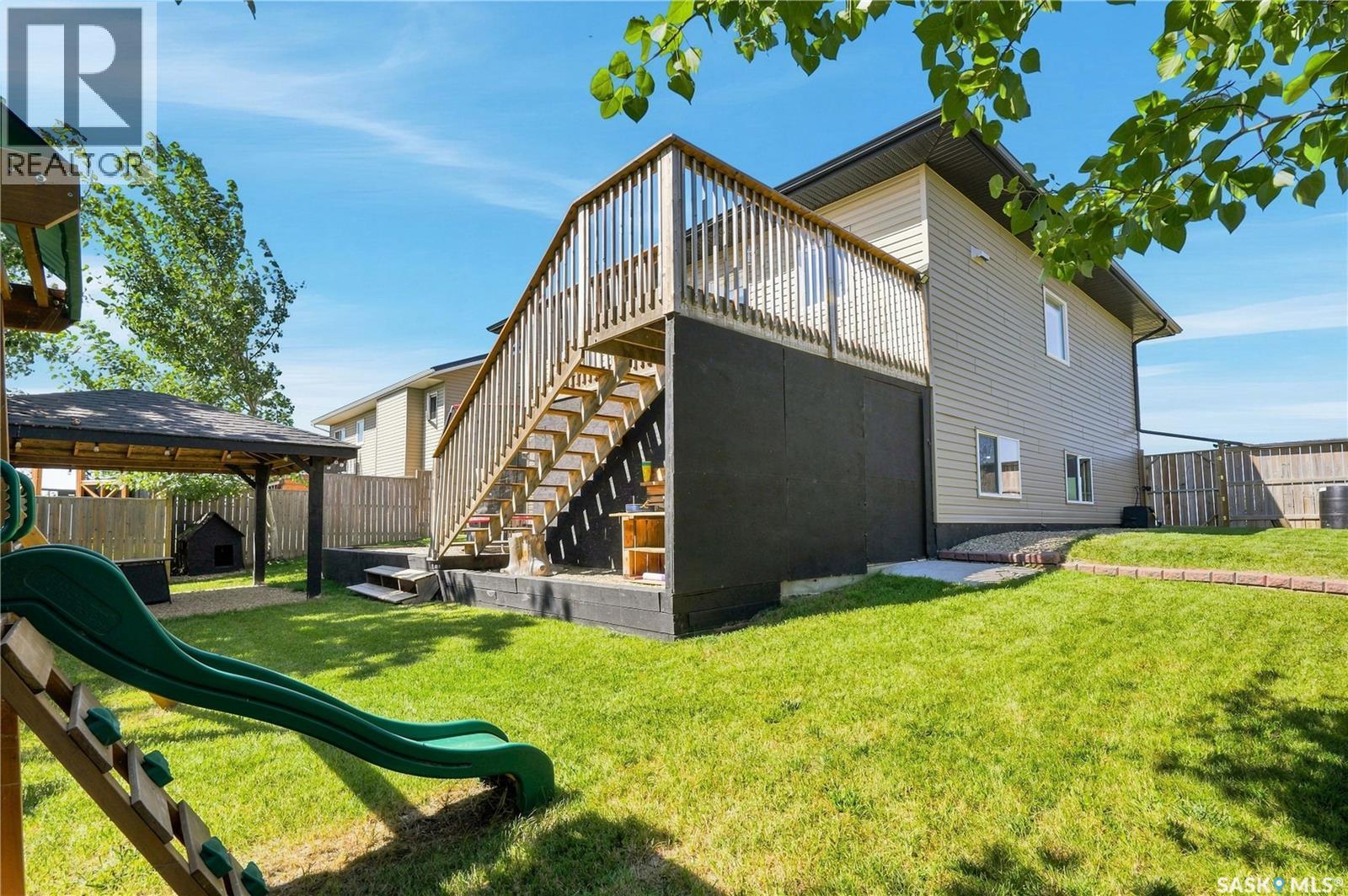 104 Mcdonald Street, Aberdeen, SK - Outdoor