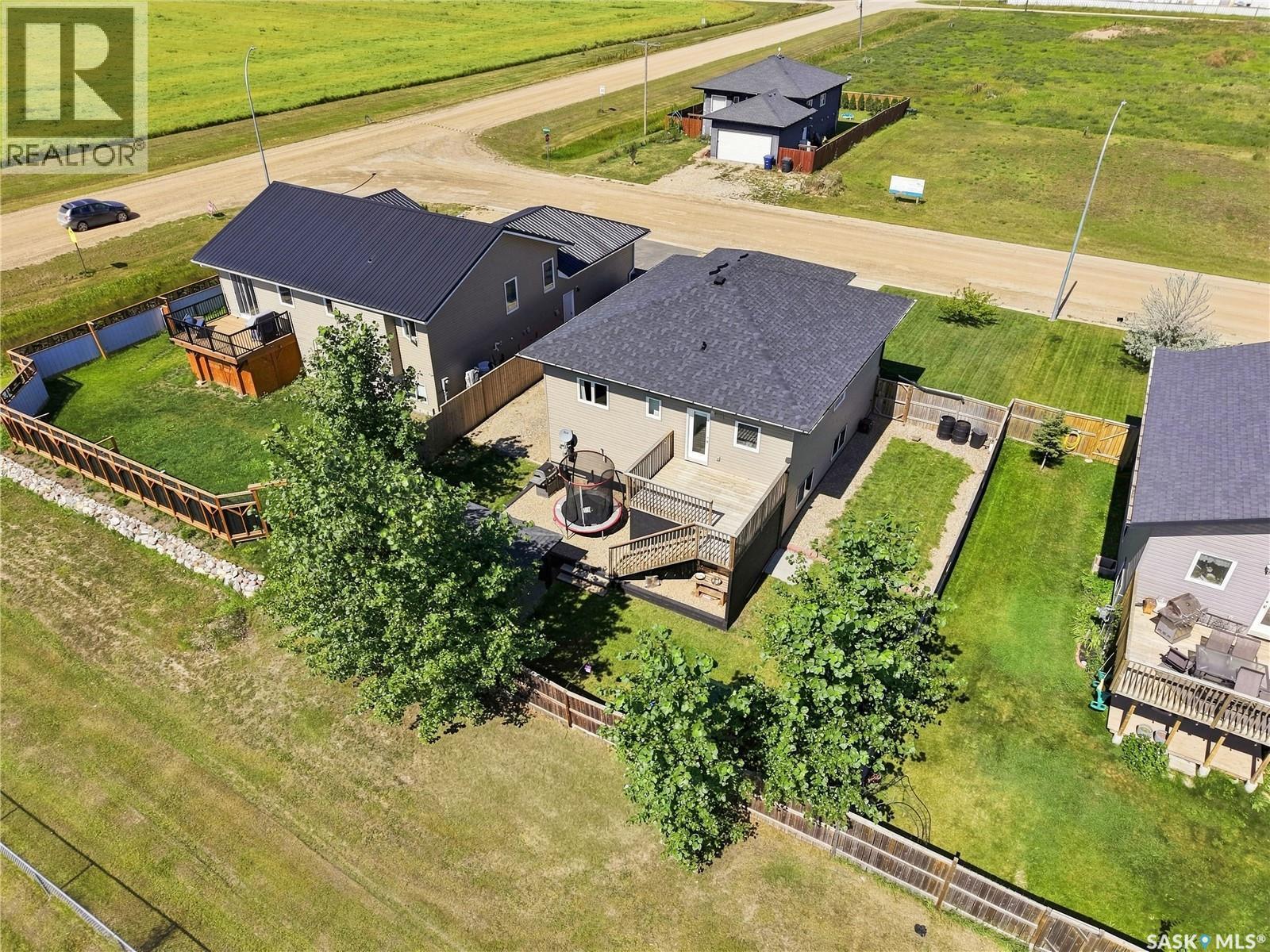 104 Mcdonald Street, Aberdeen, SK - Outdoor With View
