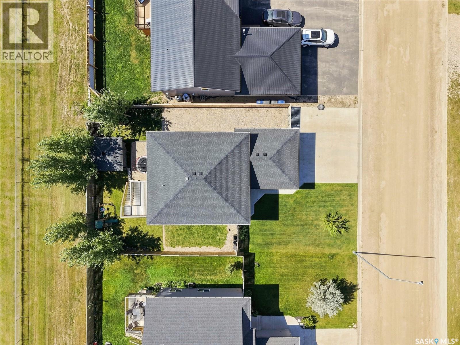 104 Mcdonald Street, Aberdeen, SK - Outdoor