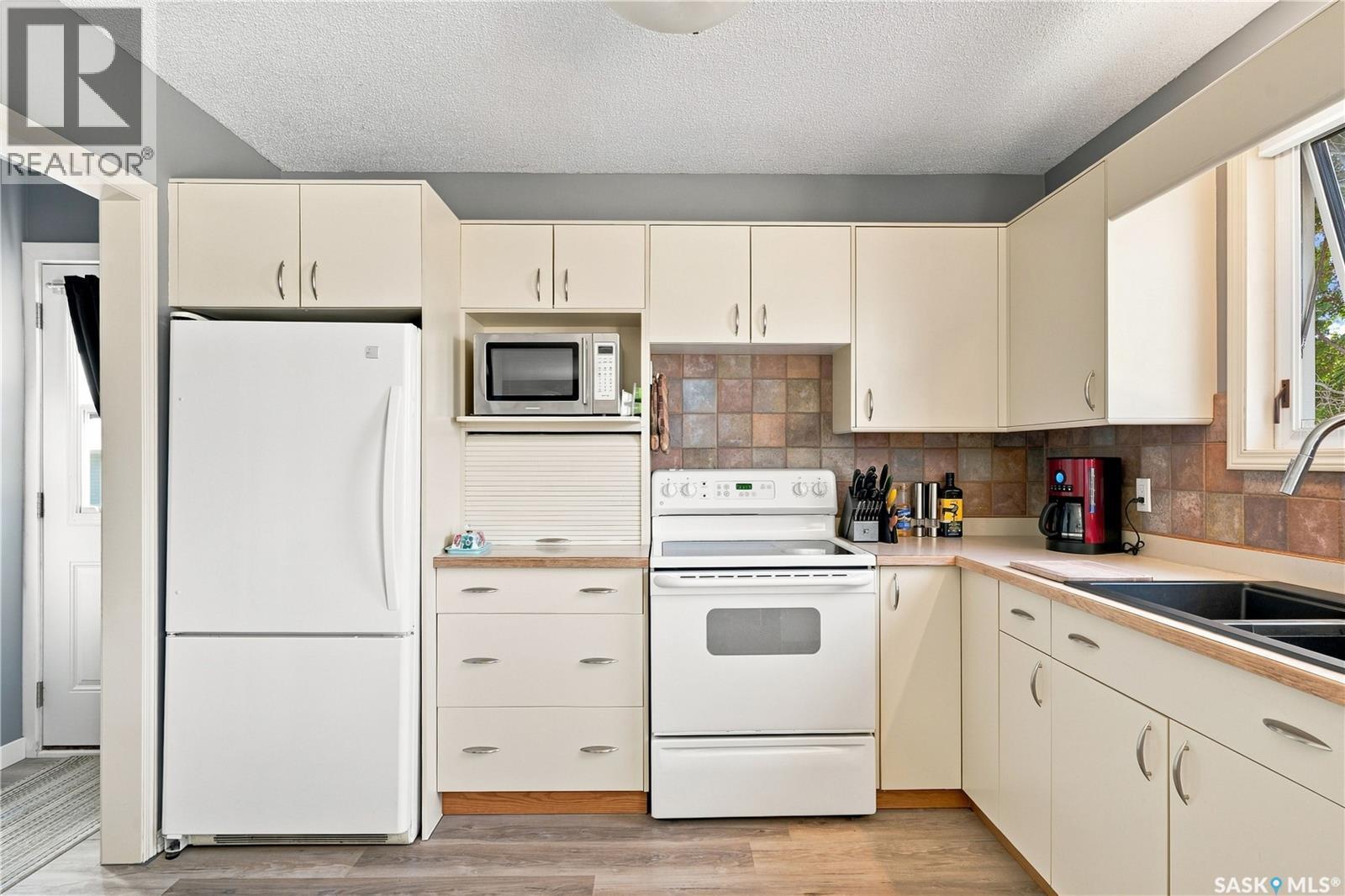 342 Aspon Avenue, Allan, SK - Indoor Photo Showing Kitchen