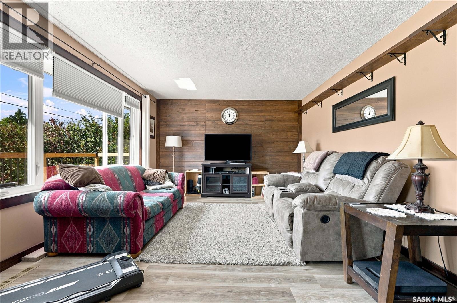 342 Aspon Avenue, Allan, SK - Indoor Photo Showing Living Room