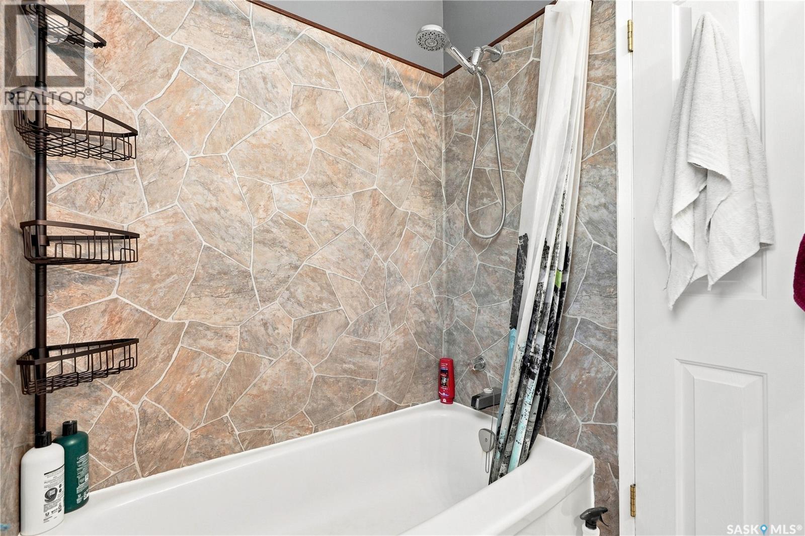 342 Aspon Avenue, Allan, SK - Indoor Photo Showing Bathroom