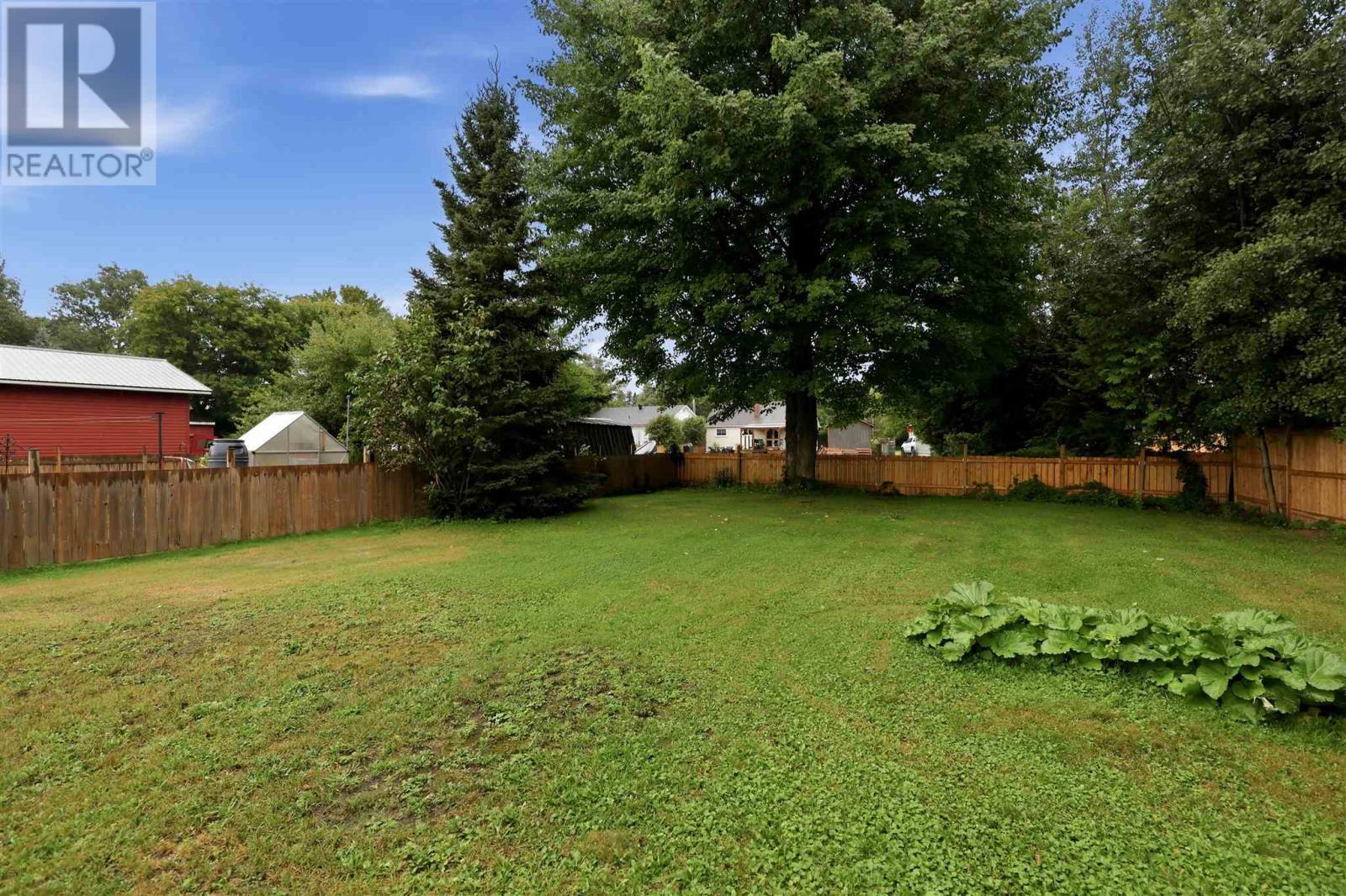 39 Park St, Sault Ste Marie, ON
