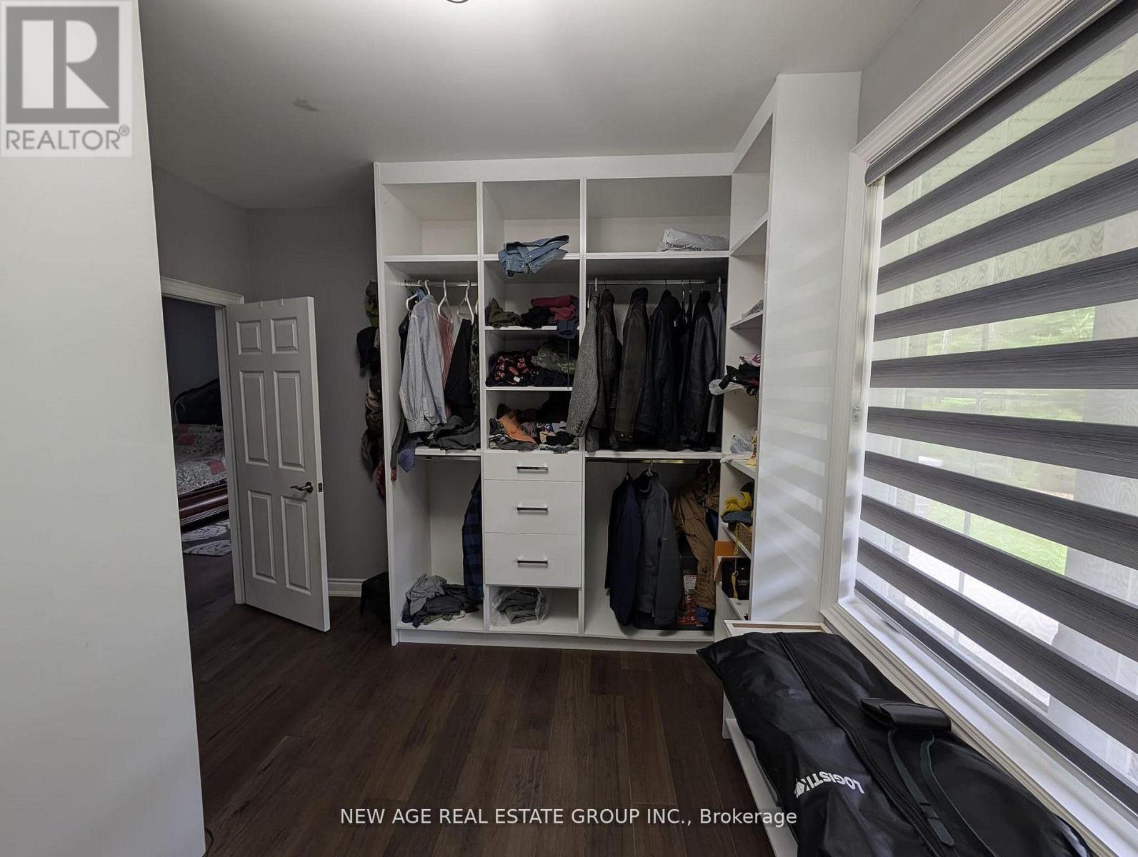 9031 Sideroad 17, Erin, ON - Indoor With Storage