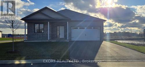 7 FRENCH STREET  Prince Edward County (Hallowell Ward), ON K0K 2T0