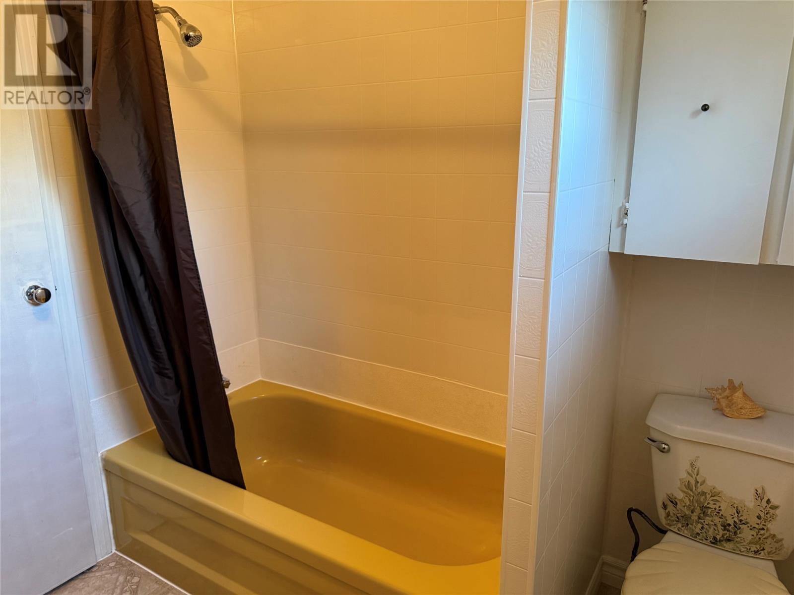 7 A Fourth Avenue, Summerside, NL - Indoor