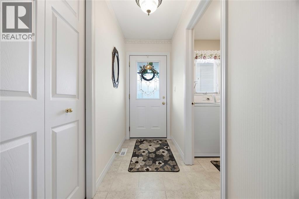 5700 Blackwell Sideroad Unit# 71, Sarnia, ON - Indoor Photo Showing Other Room