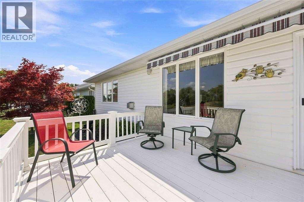 5700 Blackwell Sideroad Unit# 71, Sarnia, ON - Outdoor With Deck Patio Veranda With Exterior