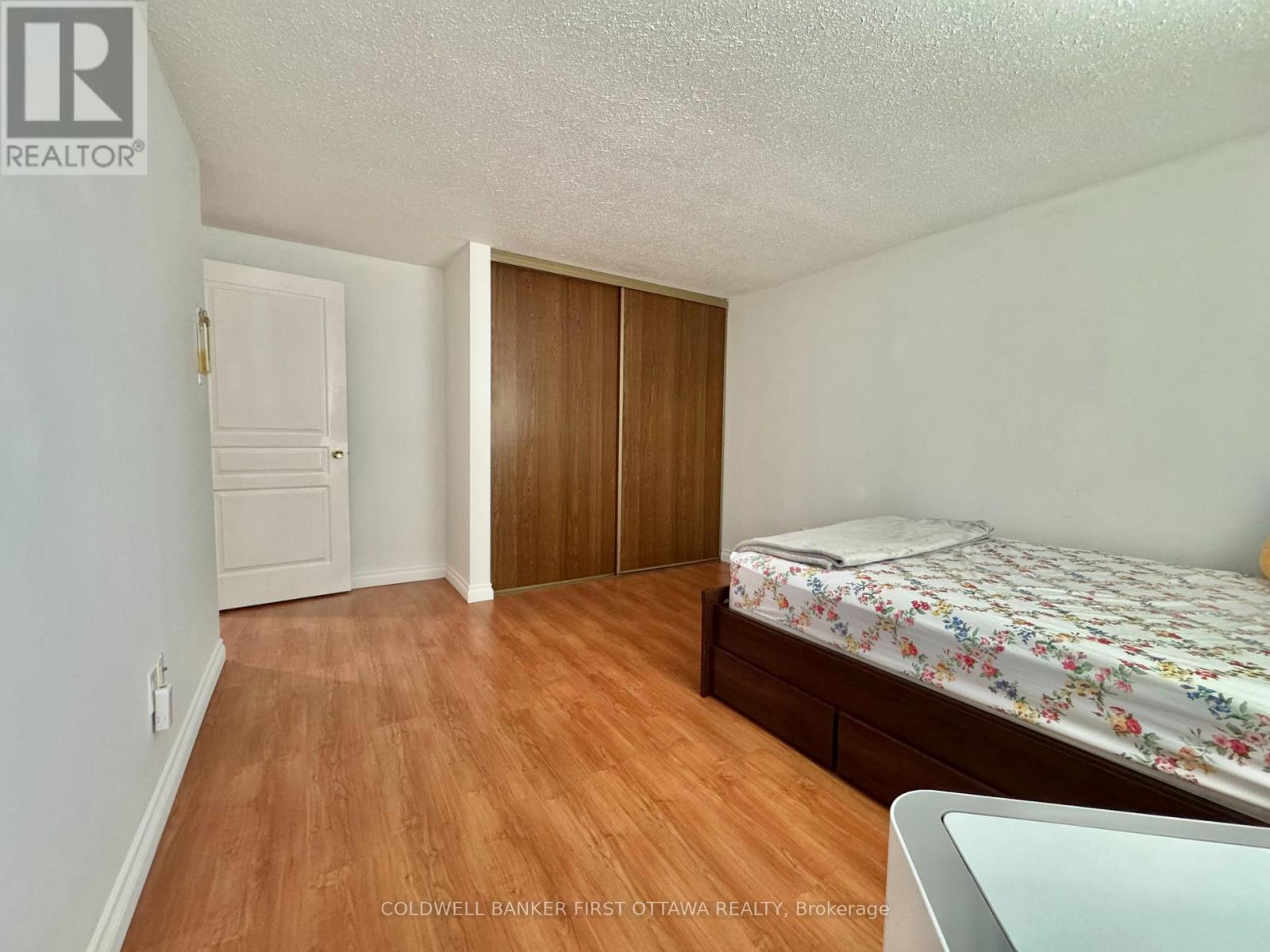 19C Sonnet Crescent, Ottawa, ON - Indoor Photo Showing Bedroom