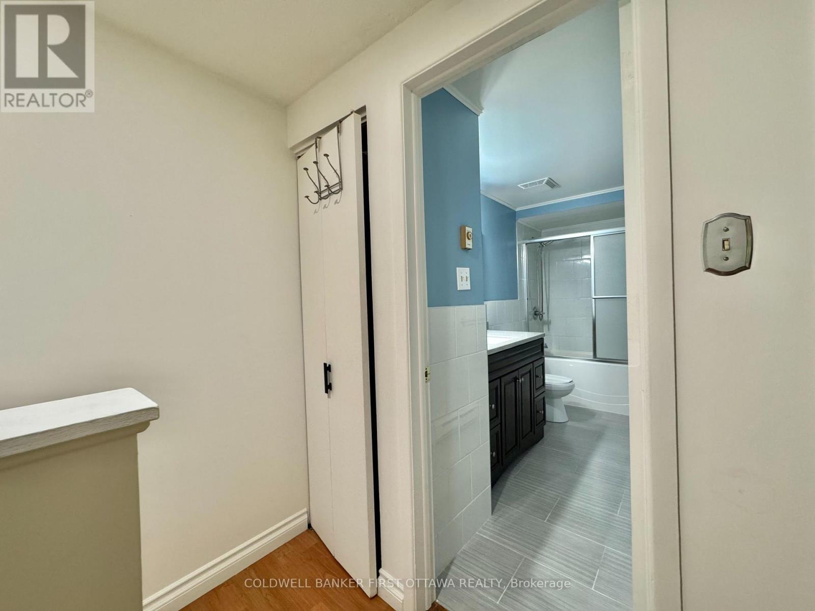19C Sonnet Crescent, Ottawa, ON - Indoor Photo Showing Other Room