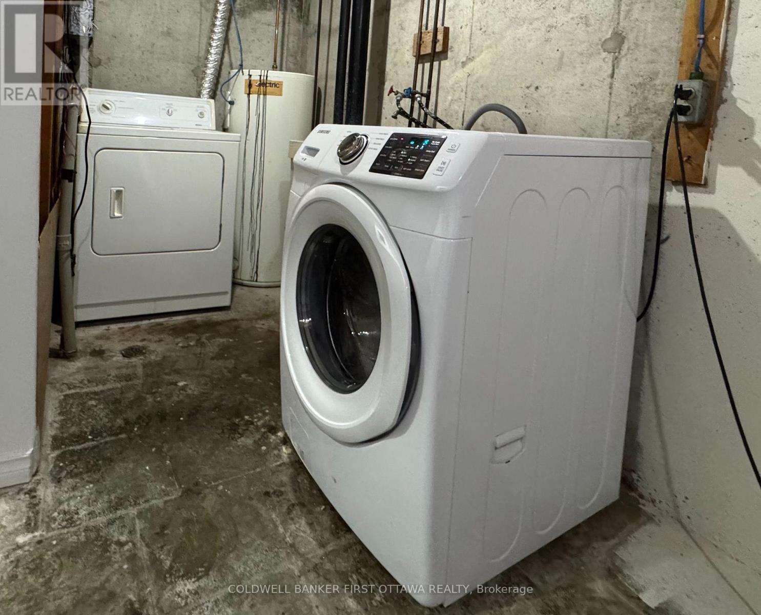 Laundry - 19C Sonnet Crescent, Ottawa, ON - Indoor Photo Showing Laundry Room