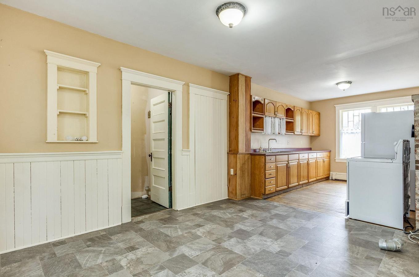 20 Queen Street, Middleton, NS - Indoor Photo Showing Kitchen