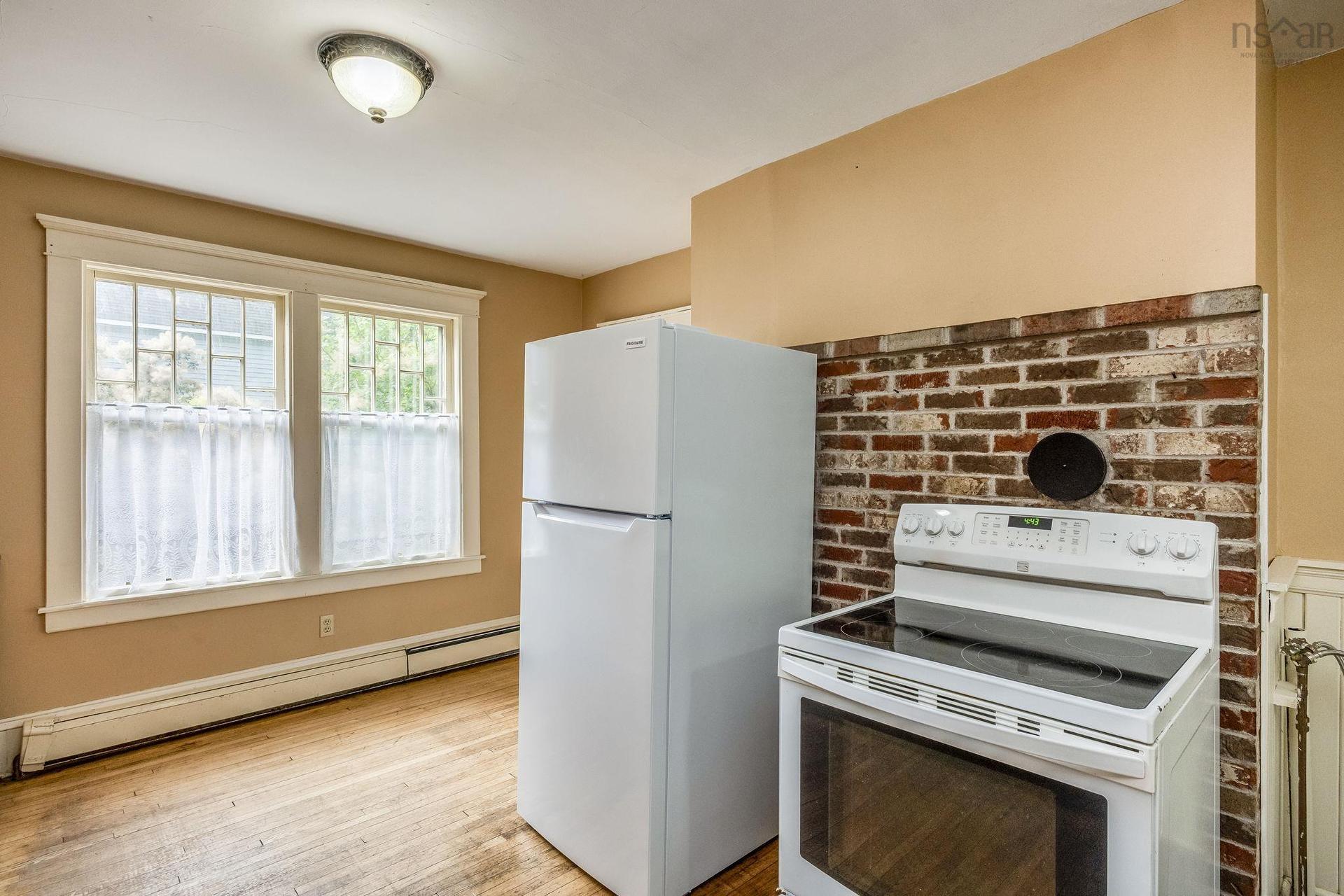 20 Queen Street, Middleton, NS - Indoor Photo Showing Kitchen
