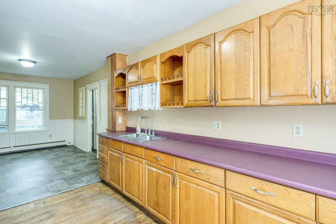 20 Queen Street, Middleton, NS - Indoor