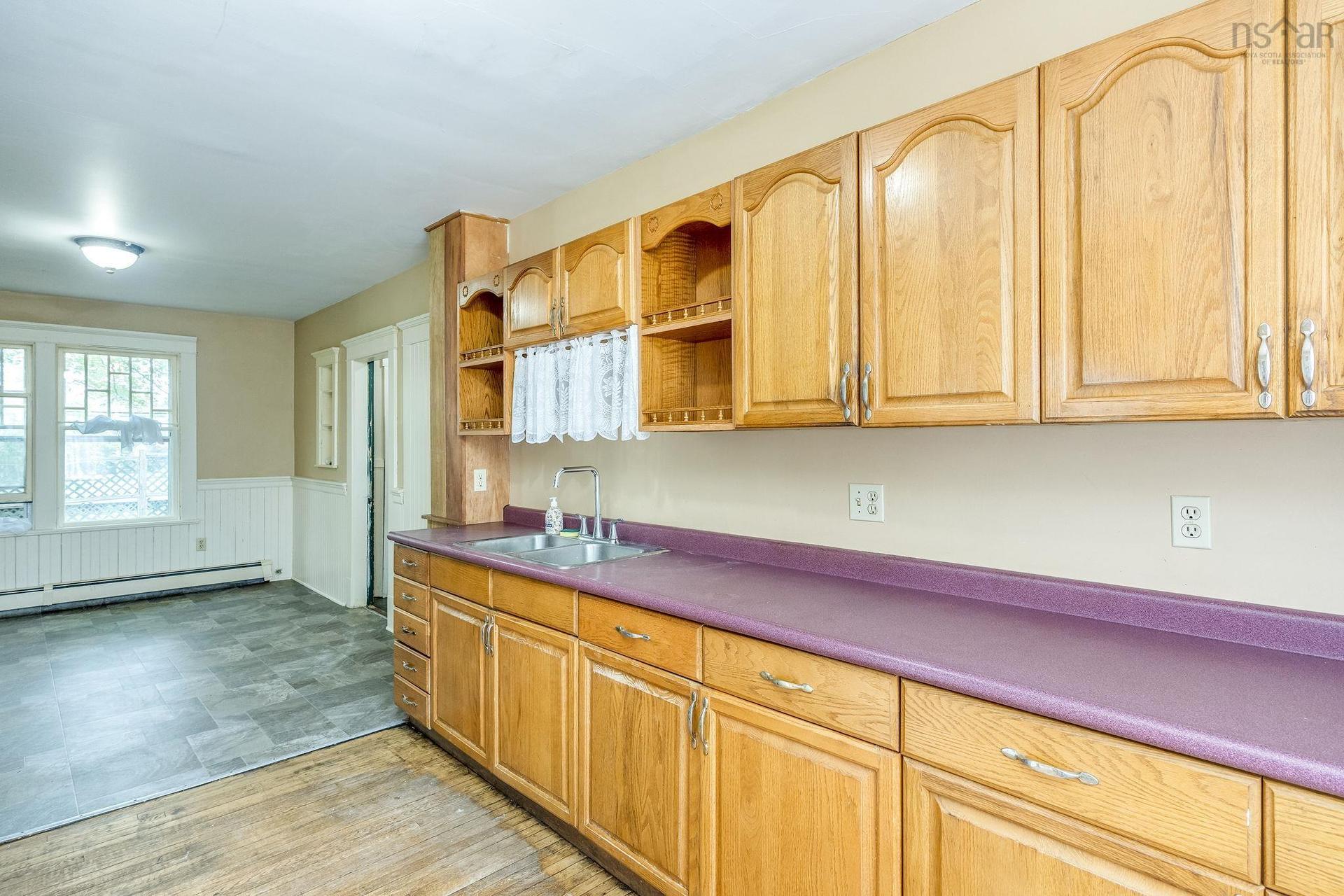 20 Queen Street, Middleton, NS - Indoor