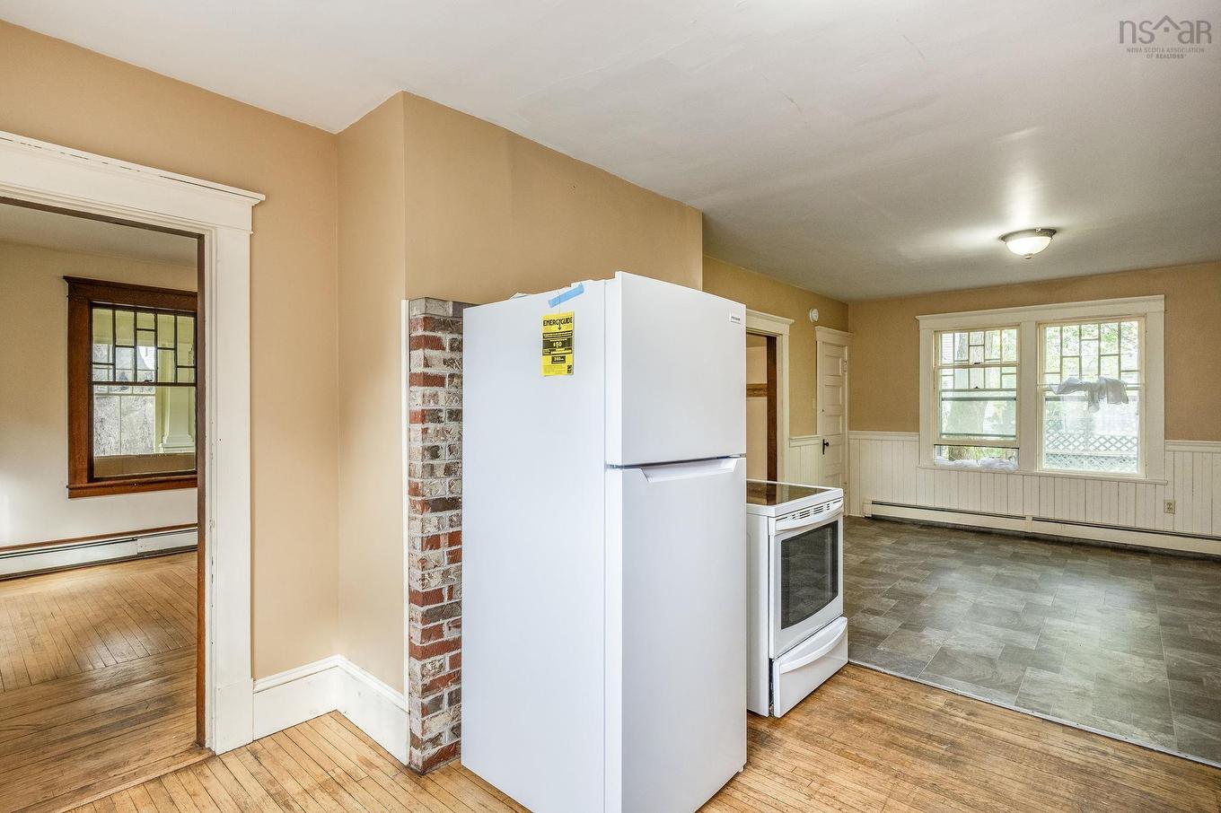 20 Queen Street, Middleton, NS - Indoor Photo Showing Kitchen