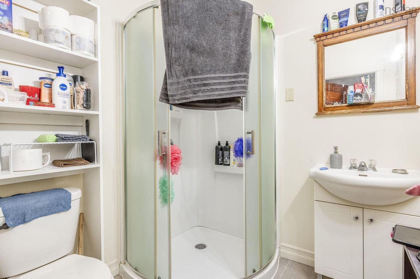 20 Queen Street, Middleton, NS - Indoor Photo Showing Bathroom