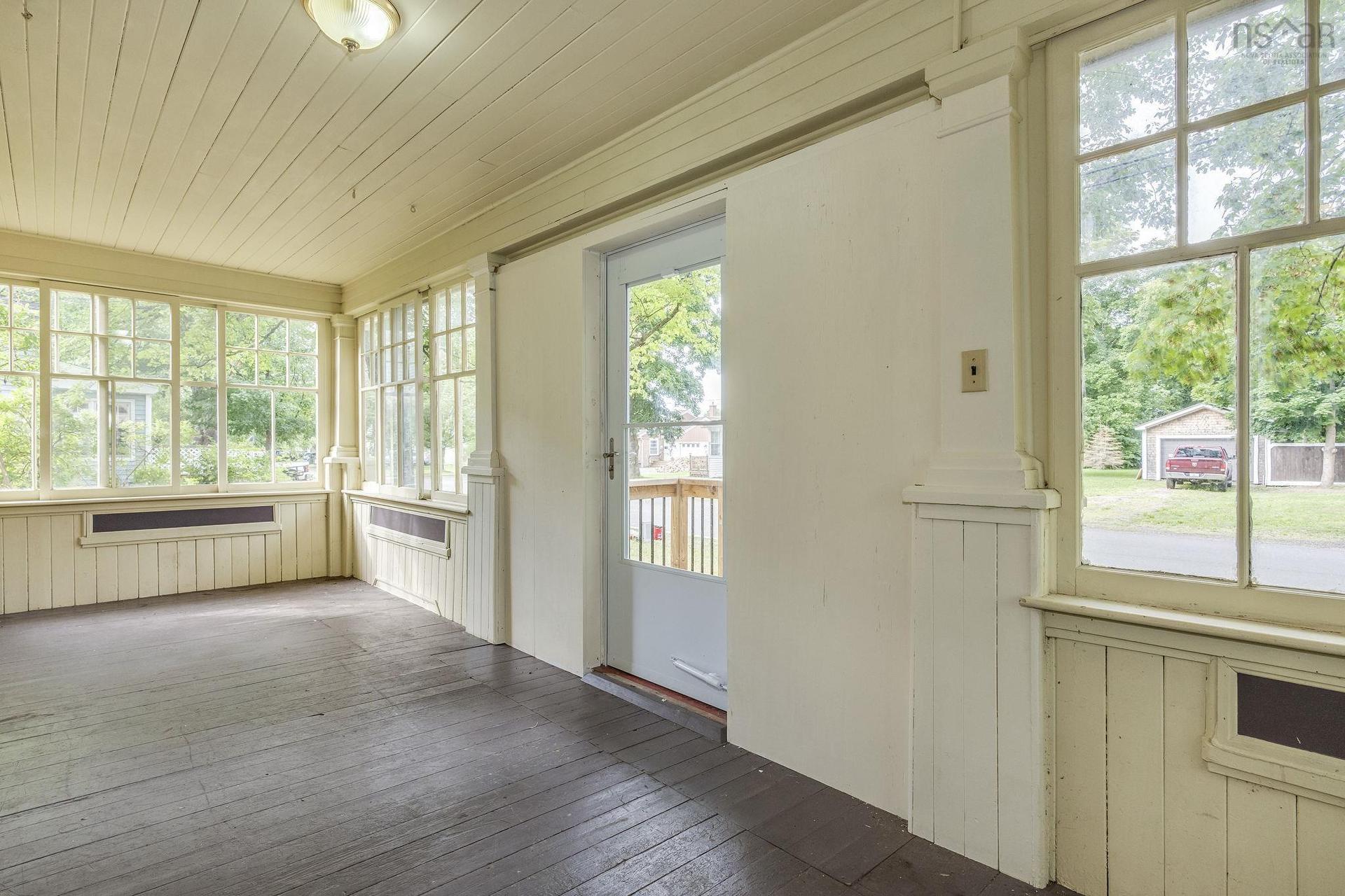 20 Queen Street, Middleton, NS - Indoor Photo Showing Other Room