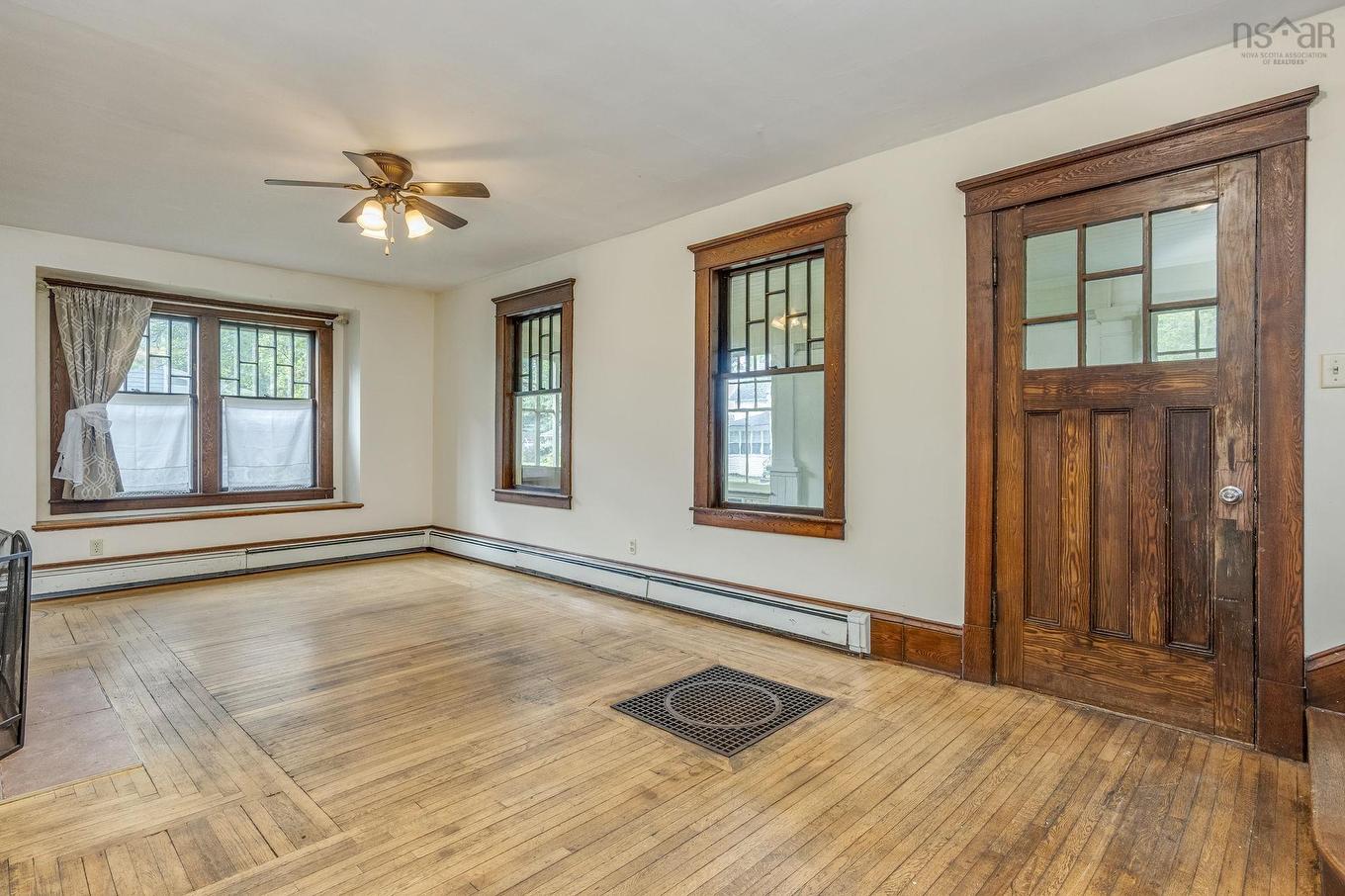 20 Queen Street, Middleton, NS - Indoor Photo Showing Other Room