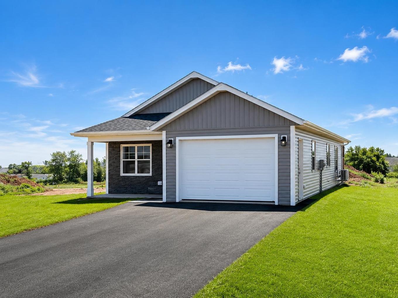 82 Samantha Lane, Cornwall, PE - Outdoor