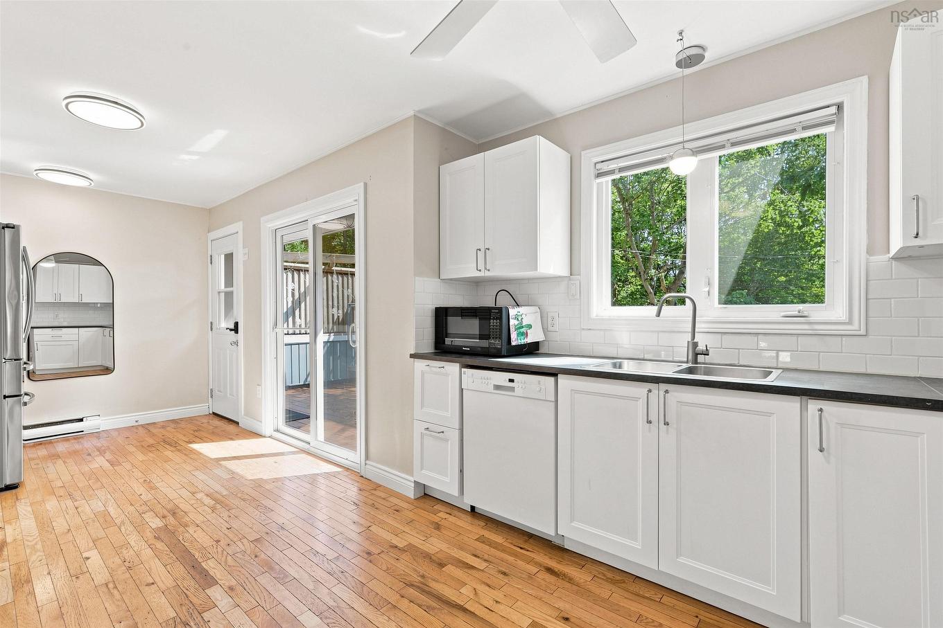 96 Bayview Road, Halifax, NS - Indoor Photo Showing Kitchen