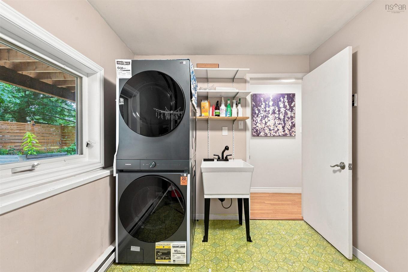 96 Bayview Road, Halifax, NS - Indoor Photo Showing Laundry Room