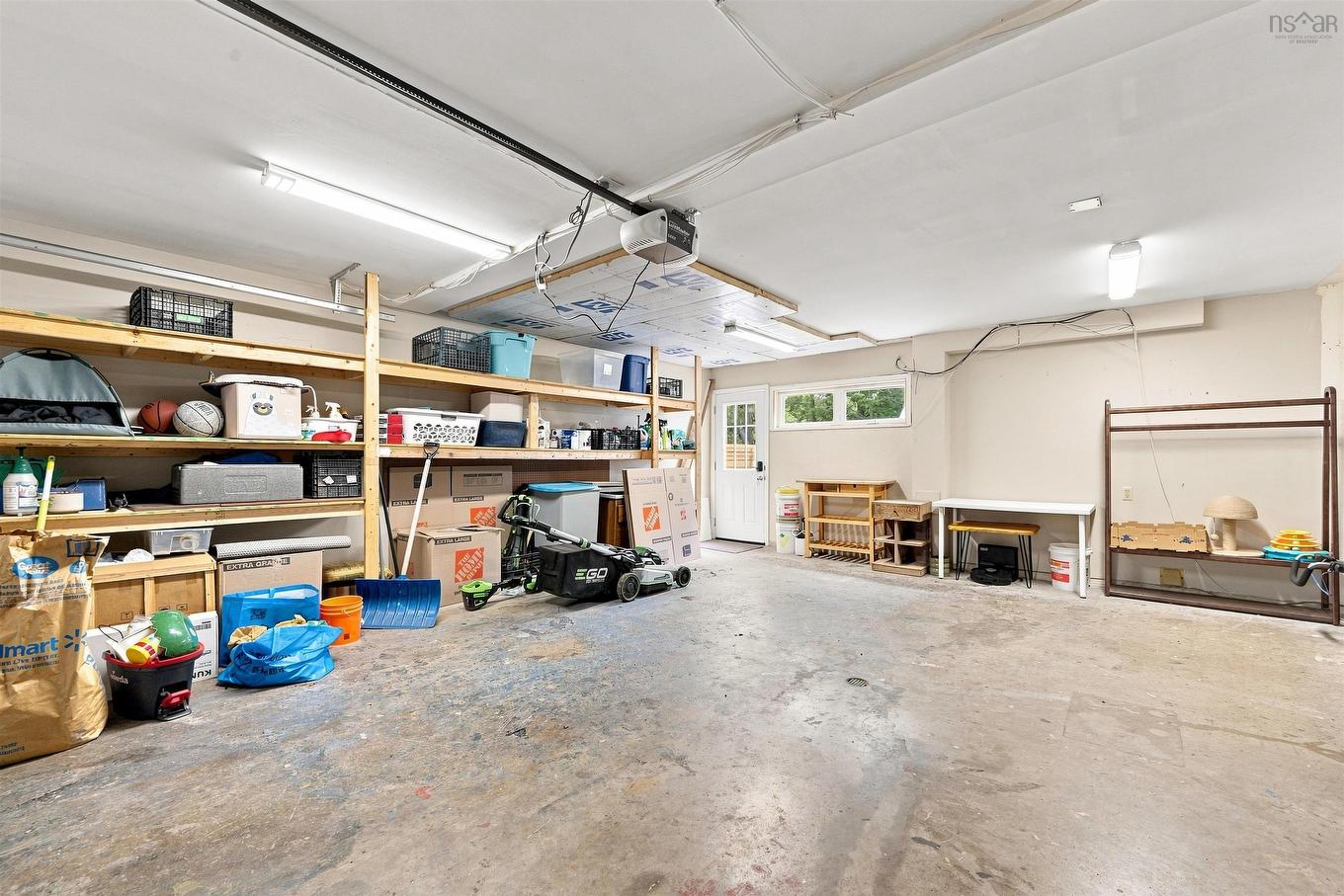 96 Bayview Road, Halifax, NS - Indoor Photo Showing Garage