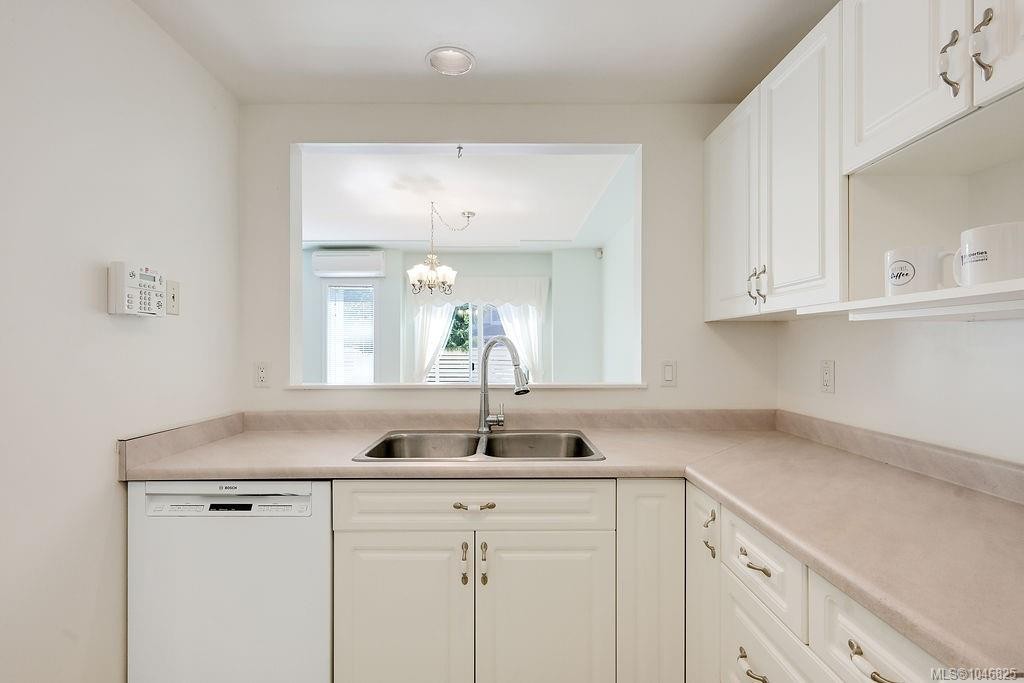 #20-10471 Resthaven Dr, Sidney, BC