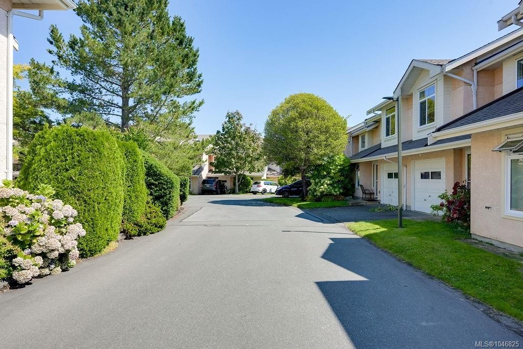 #20-10471 Resthaven Dr, Sidney, BC