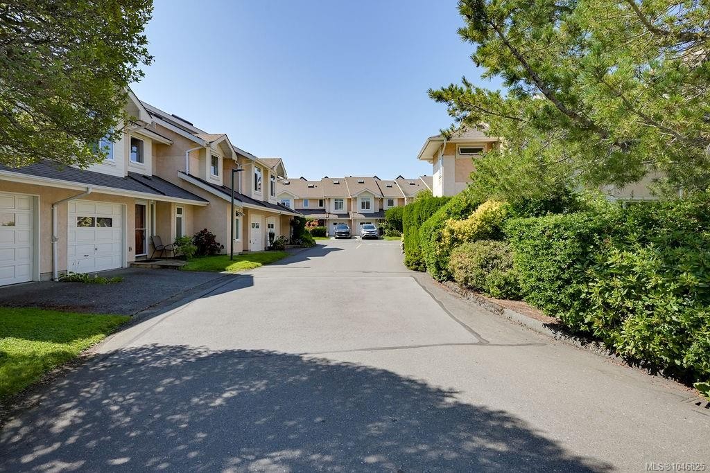 #20-10471 Resthaven Dr, Sidney, BC
