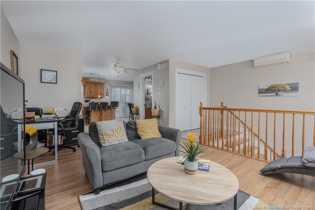 33-35 Barnaby St, Moncton, NB - Indoor Photo Showing Living Room