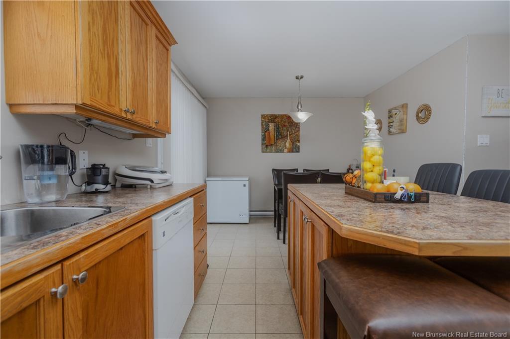 33-35 Barnaby St, Moncton, NB - Indoor Photo Showing Kitchen