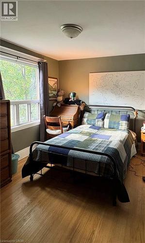 288 Park Row S, Hamilton, ON - Indoor Photo Showing Bedroom