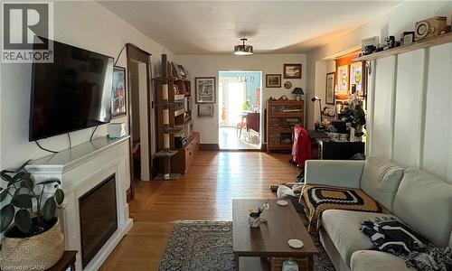 288 Park Row S, Hamilton, ON - Indoor Photo Showing Living Room With Fireplace