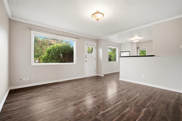 420 Dufferin Ave, Selkirk, MB - Indoor