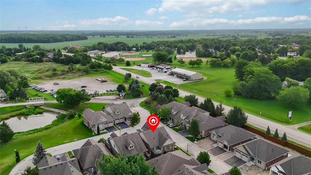 6760 St Andrews Circle, Plympton-Wyoming, ON - Outdoor With View