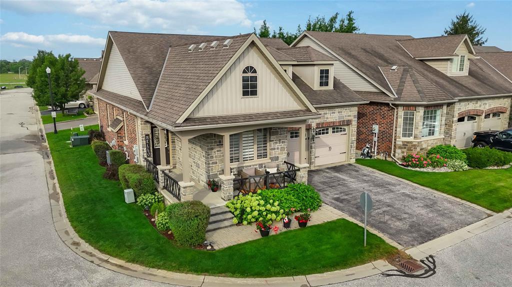 6760 St Andrews Circle, Plympton-Wyoming, ON - Outdoor