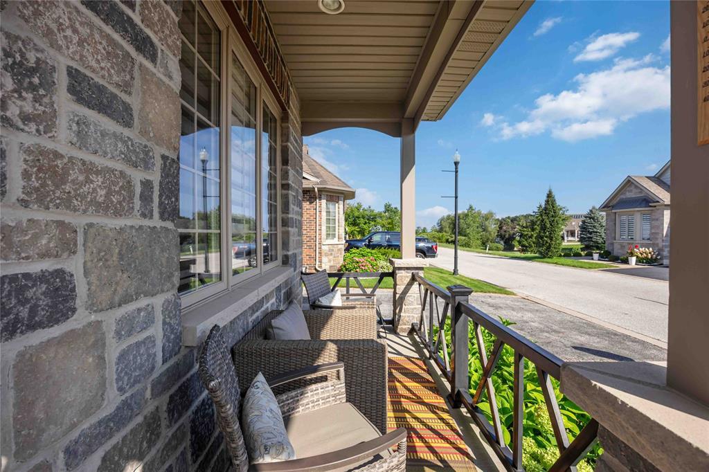 6760 St Andrews Circle, Plympton-Wyoming, ON - Outdoor With Deck Patio Veranda With Exterior