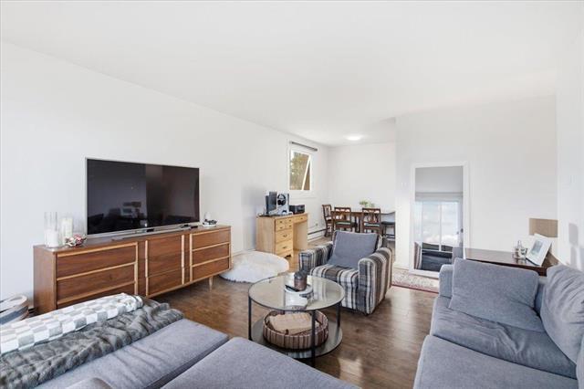 509-500 Stradbrook Ave, Winnipeg, MB - Indoor Photo Showing Living Room