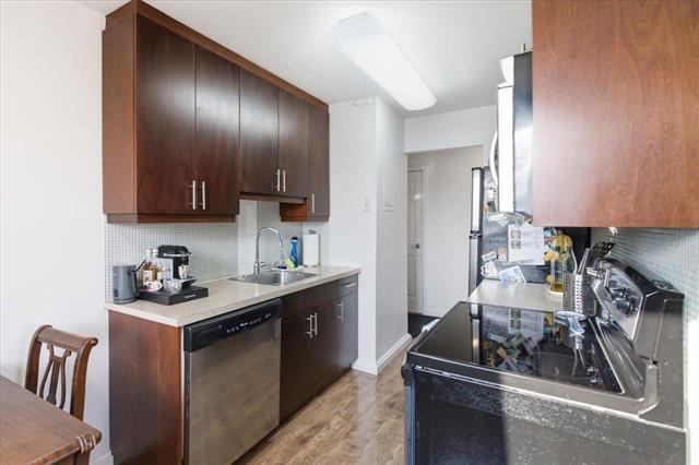 509-500 Stradbrook Ave, Winnipeg, MB - Indoor Photo Showing Kitchen