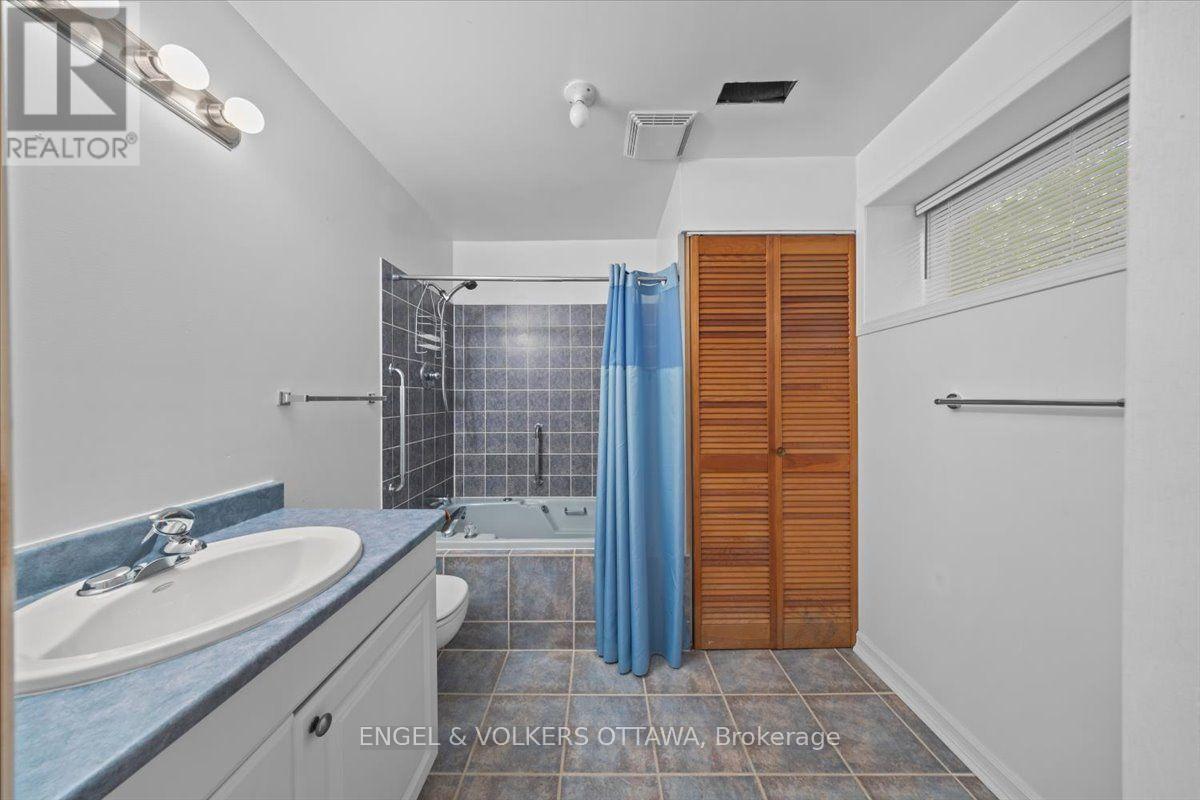 1499 Corkery Road, Ottawa, ON