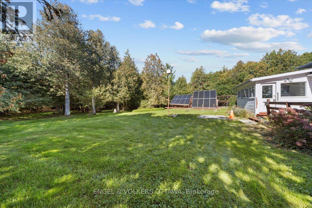1499 Corkery Road, Ottawa, ON