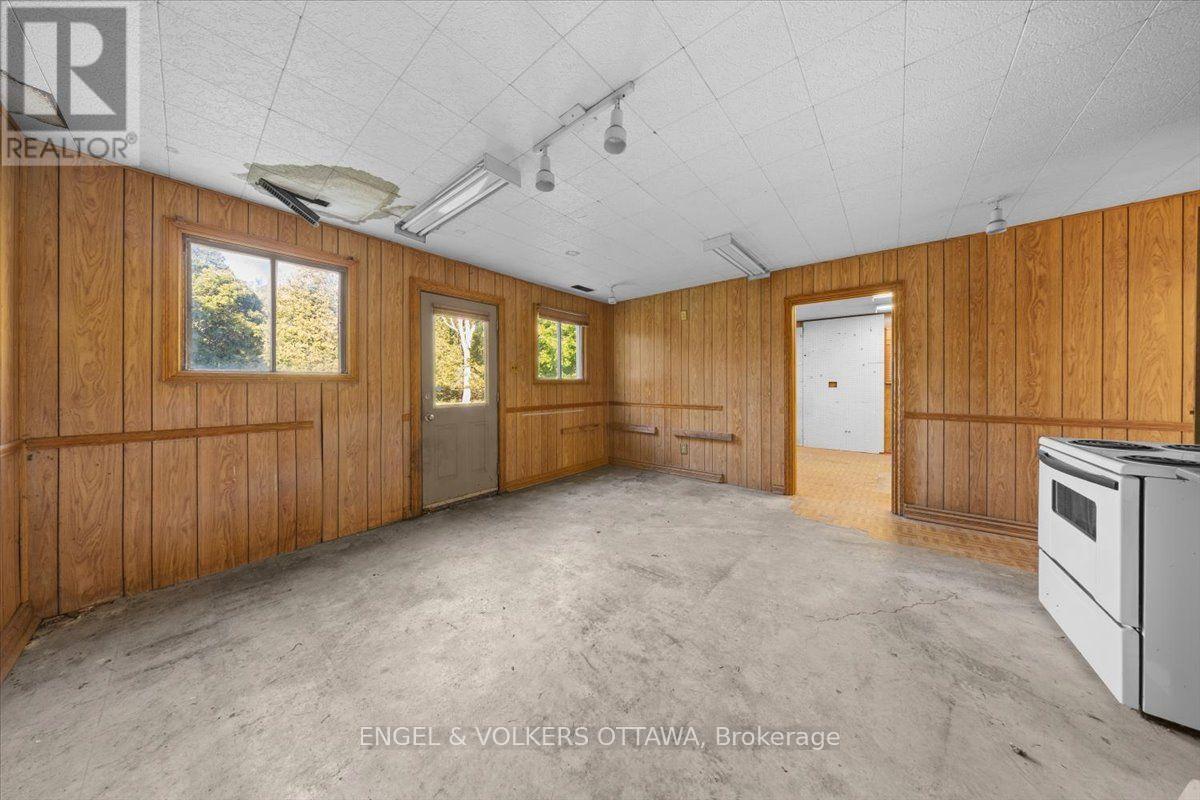 1499 Corkery Road, Ottawa, ON