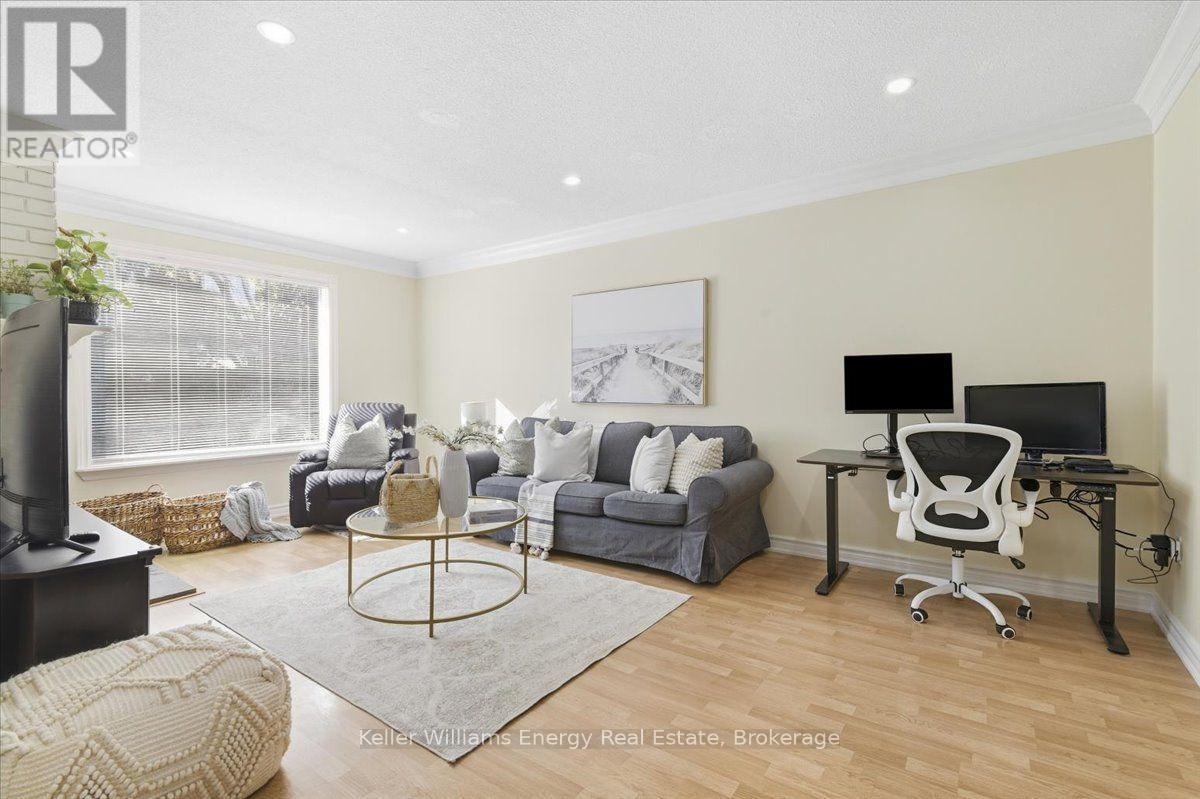 1569 Geta Circle, Pickering (Village East), ON
