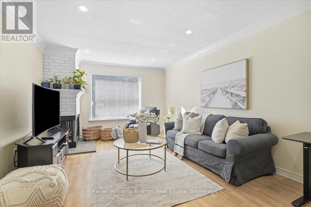 1569 Geta Circle, Pickering (Village East), ON