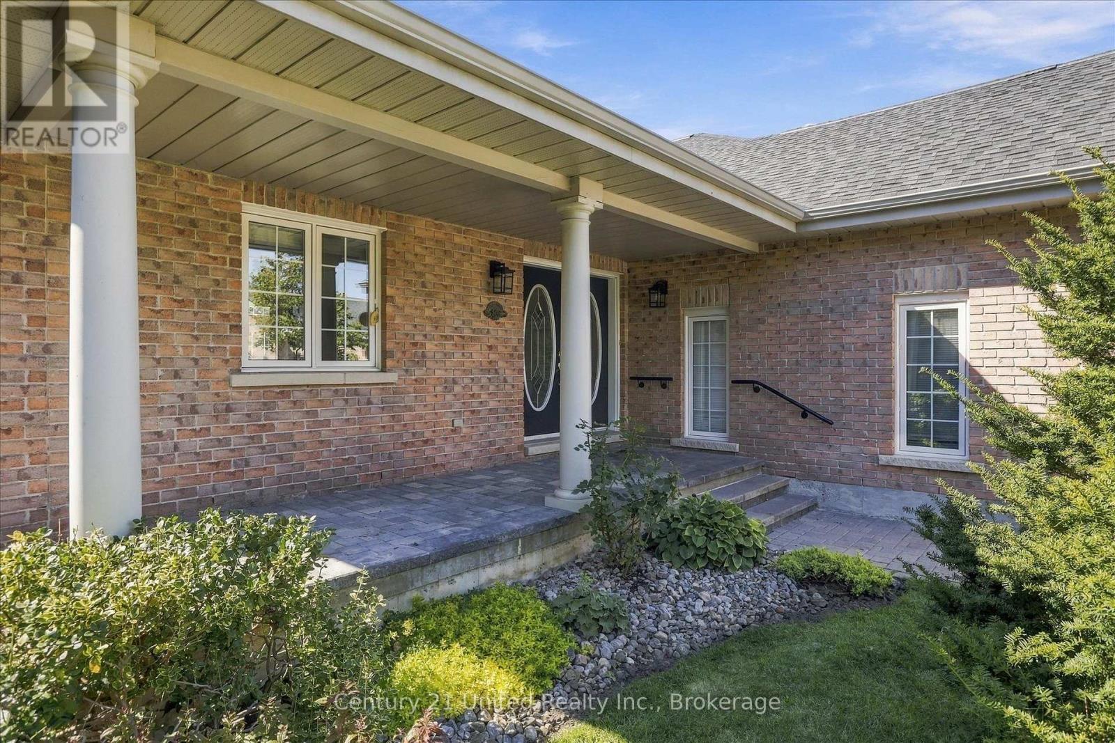 611 - 1742 Ravenwood Drive, Peterborough (Monaghan Ward 2), ON