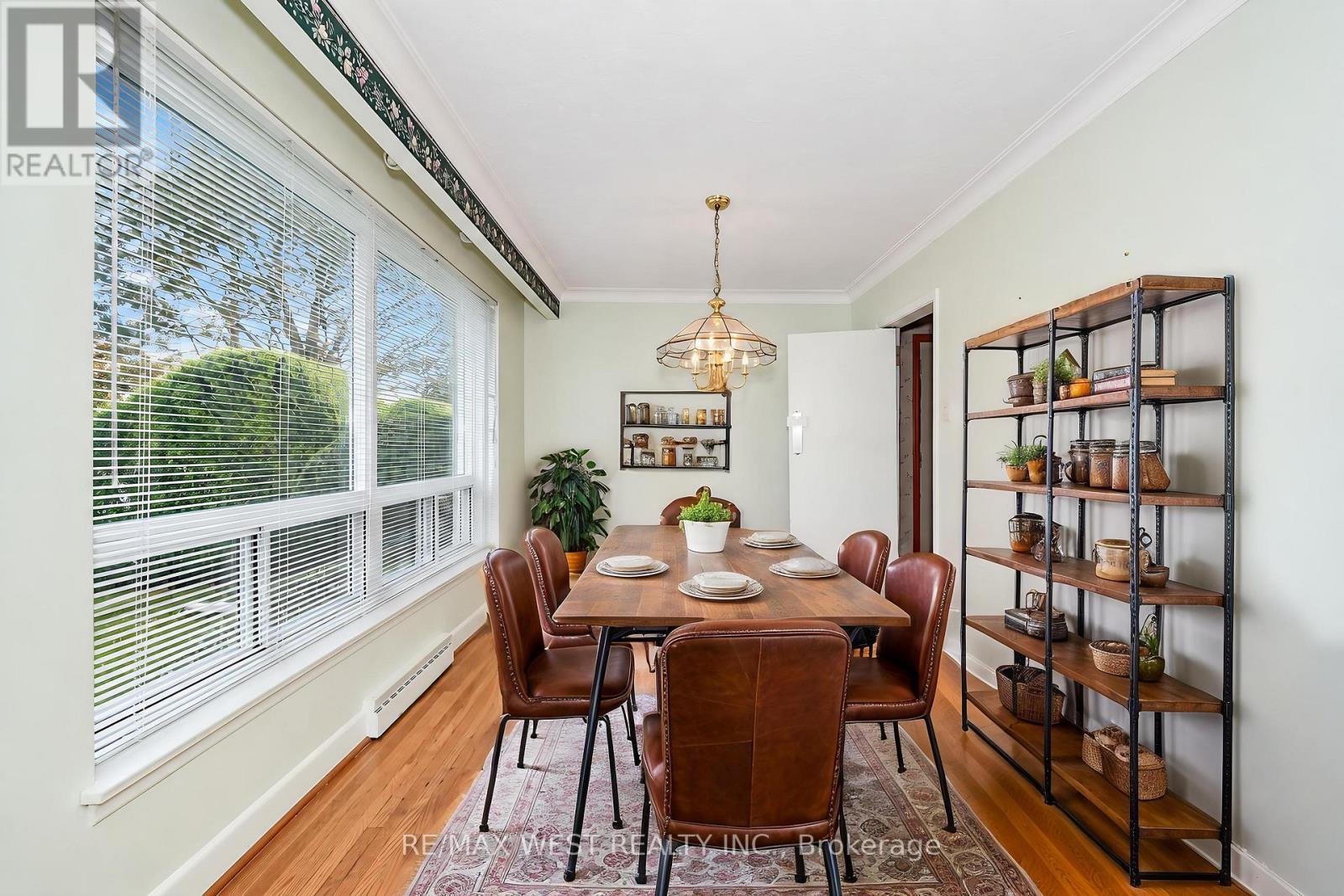 215 Acton Avenue, Toronto, ON
